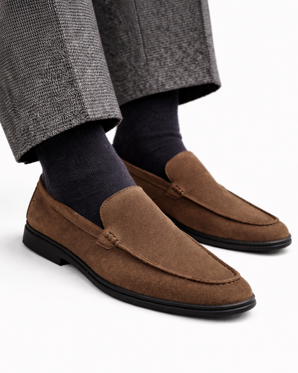 Vellurre Suede Loafers – Black Sole